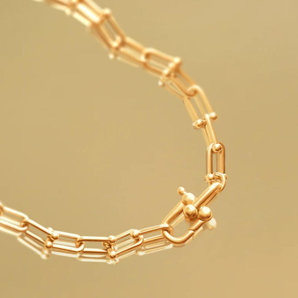 interlocking links necklace, hardware necklace, chunky necklace, thick necklace
