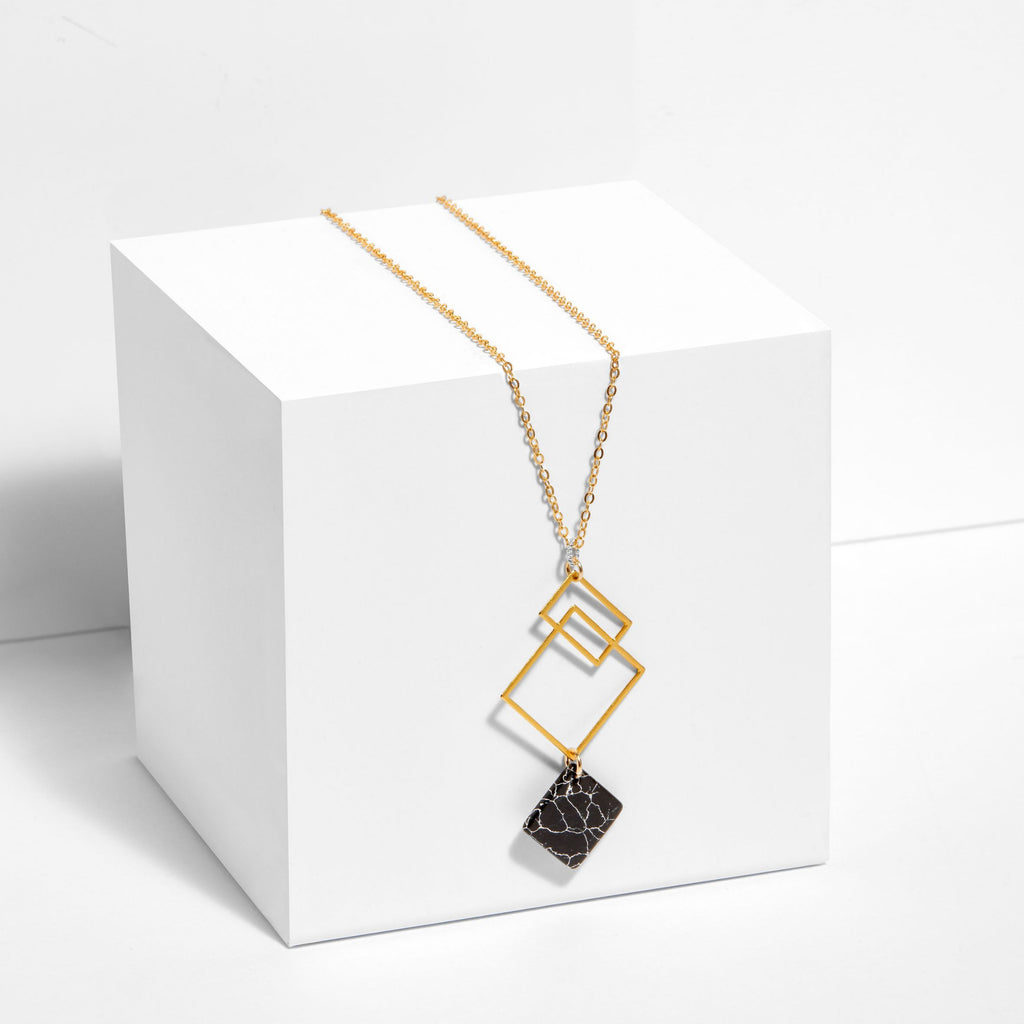 Ares Necklace with Black Howlite